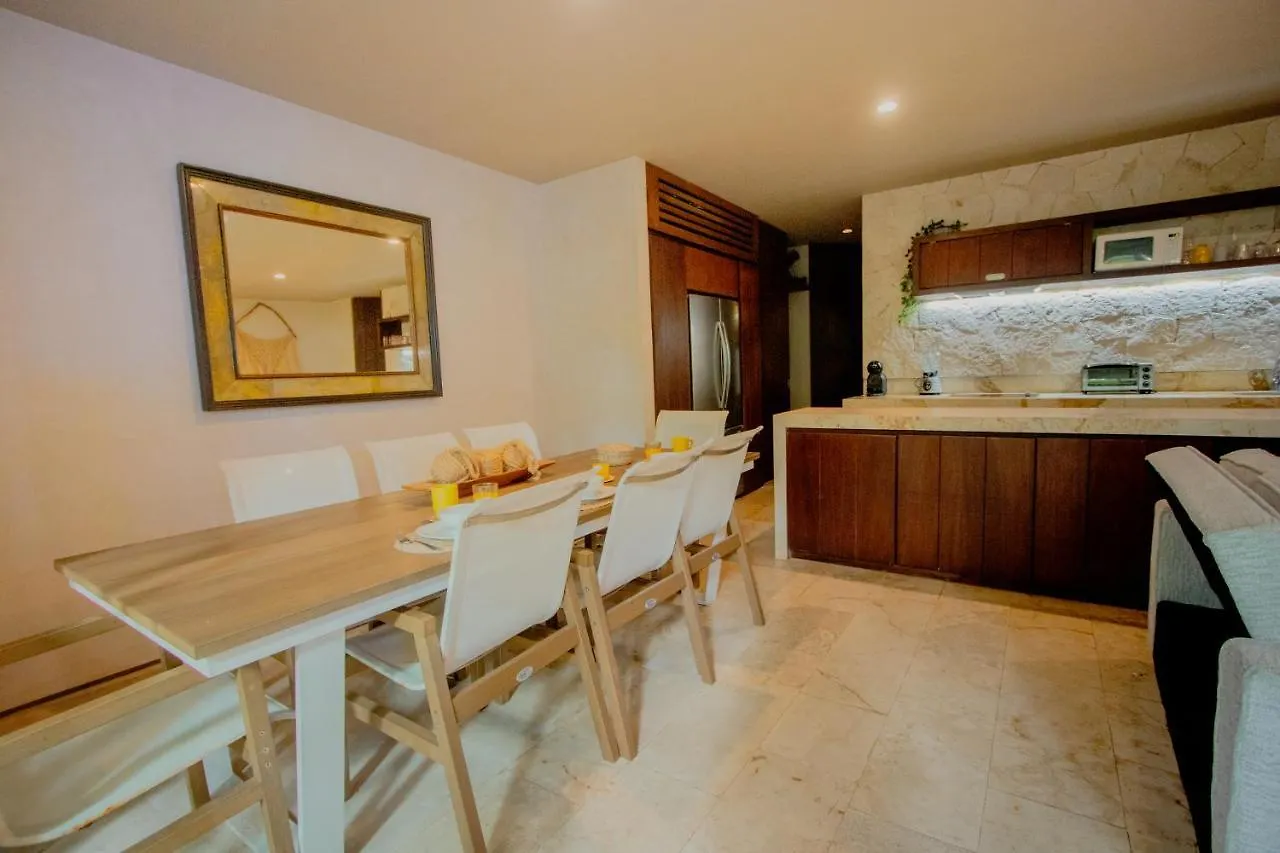 アパート Ideal 4 Groups Aldeazama 2Br 10Pax Apt Papaya Playa トゥルム メキシコ