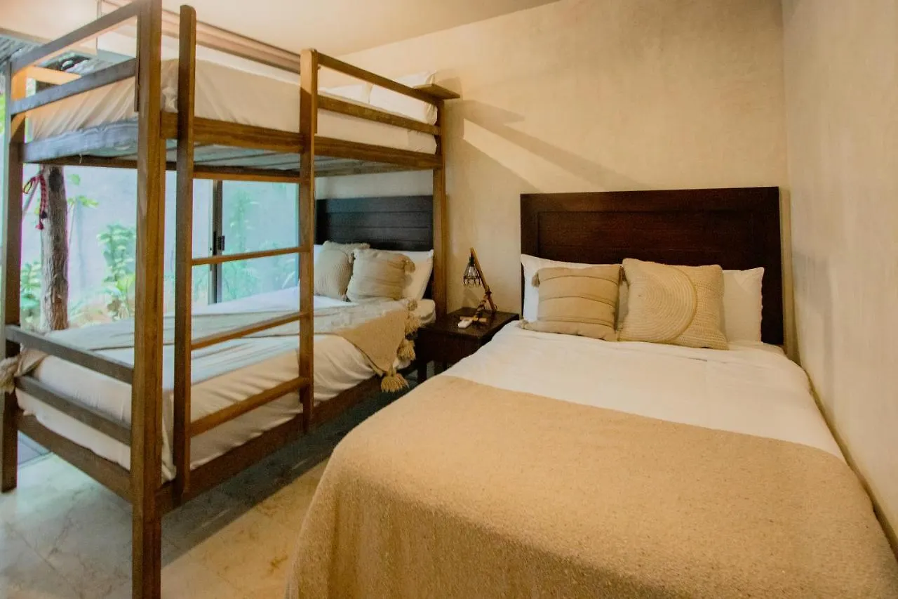 Ideal 4 Groups Aldeazama 2Br 10Pax Apt Papaya Playa トゥルム
